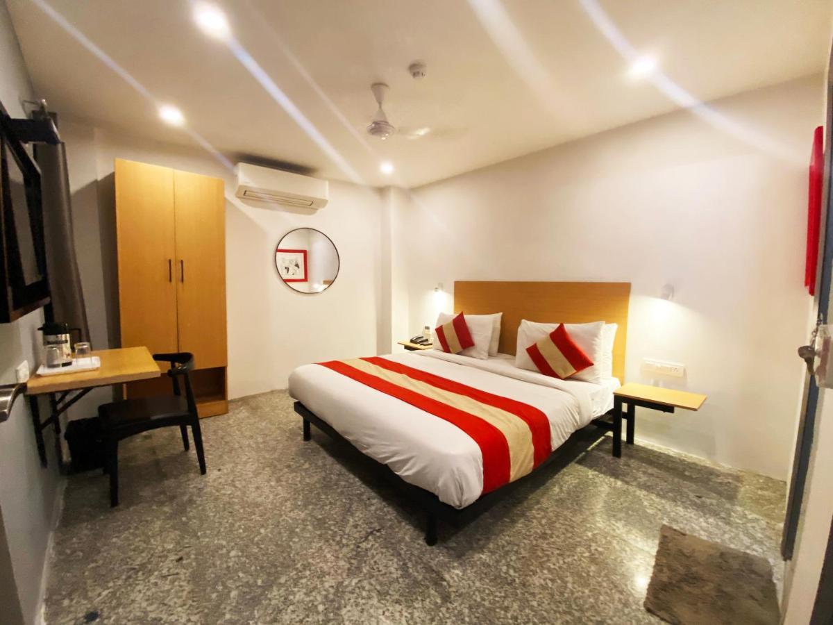Qotel Comfort Golden Saffron Punjabi Bagh Nueva Delhi Exterior foto