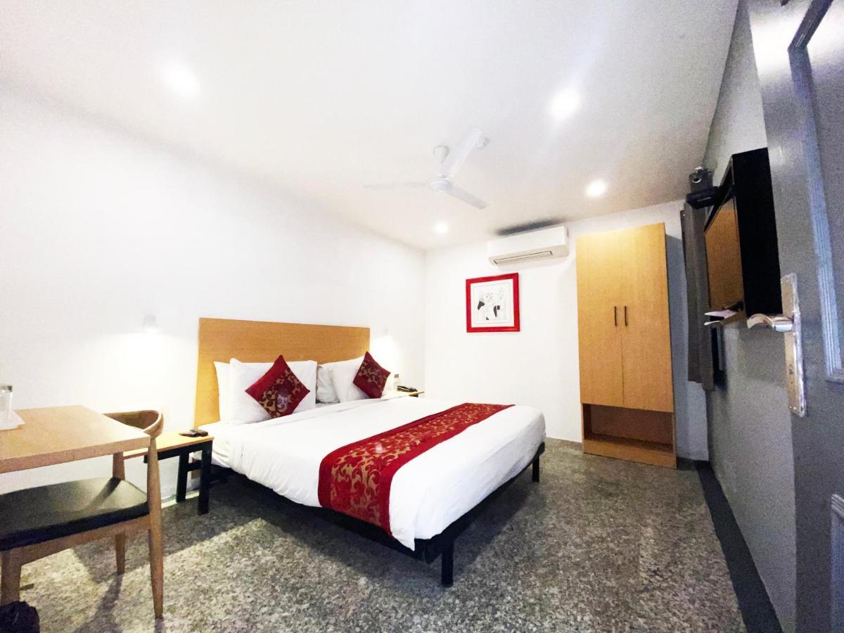 Qotel Comfort Golden Saffron Punjabi Bagh Nueva Delhi Exterior foto