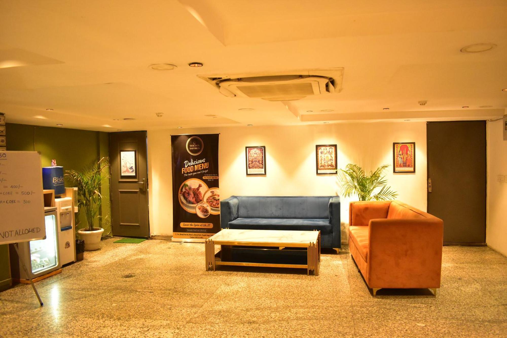 Qotel Comfort Golden Saffron Punjabi Bagh Nueva Delhi Exterior foto