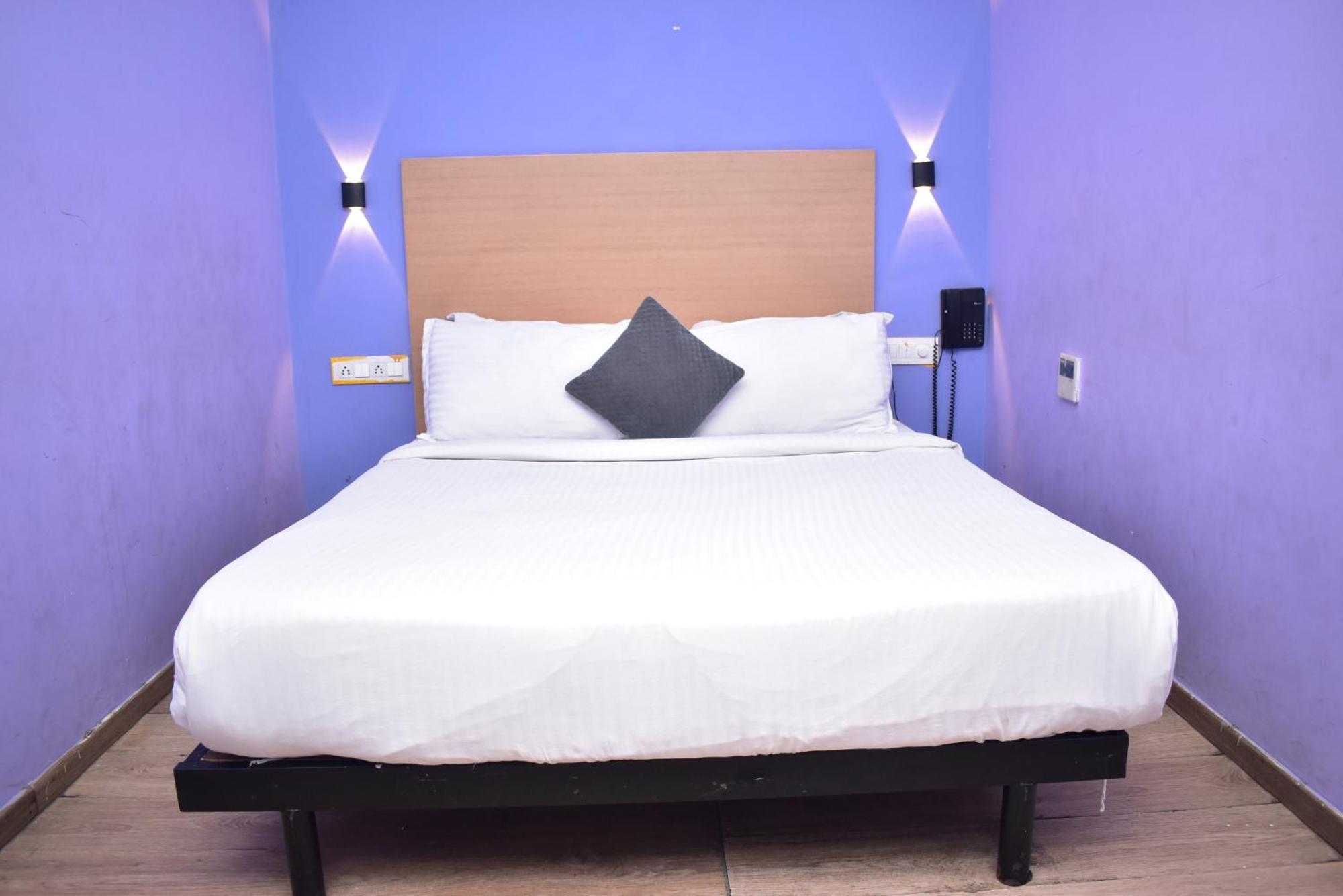 Qotel Comfort Golden Saffron Punjabi Bagh Nueva Delhi Exterior foto
