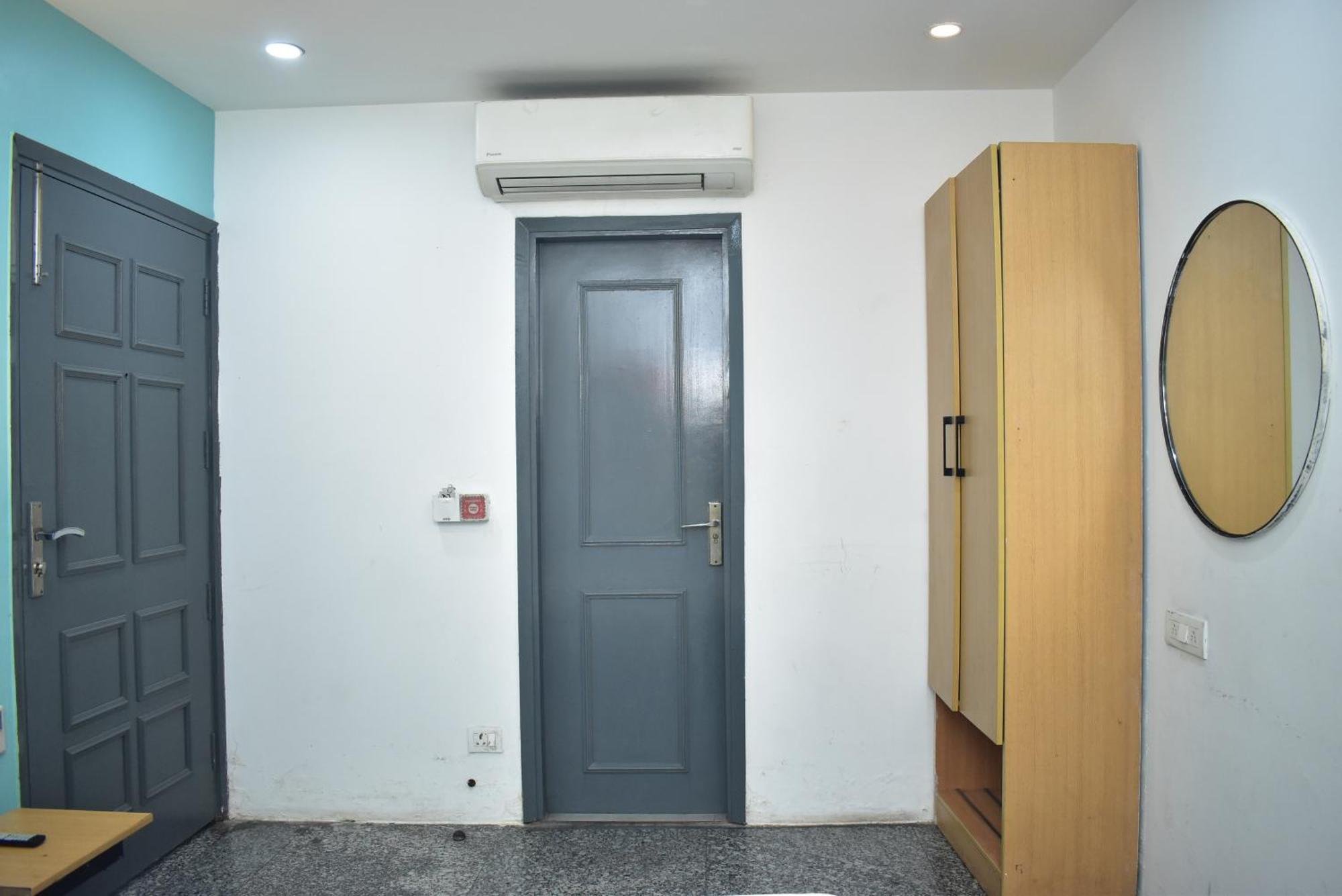 Qotel Comfort Golden Saffron Punjabi Bagh Nueva Delhi Exterior foto