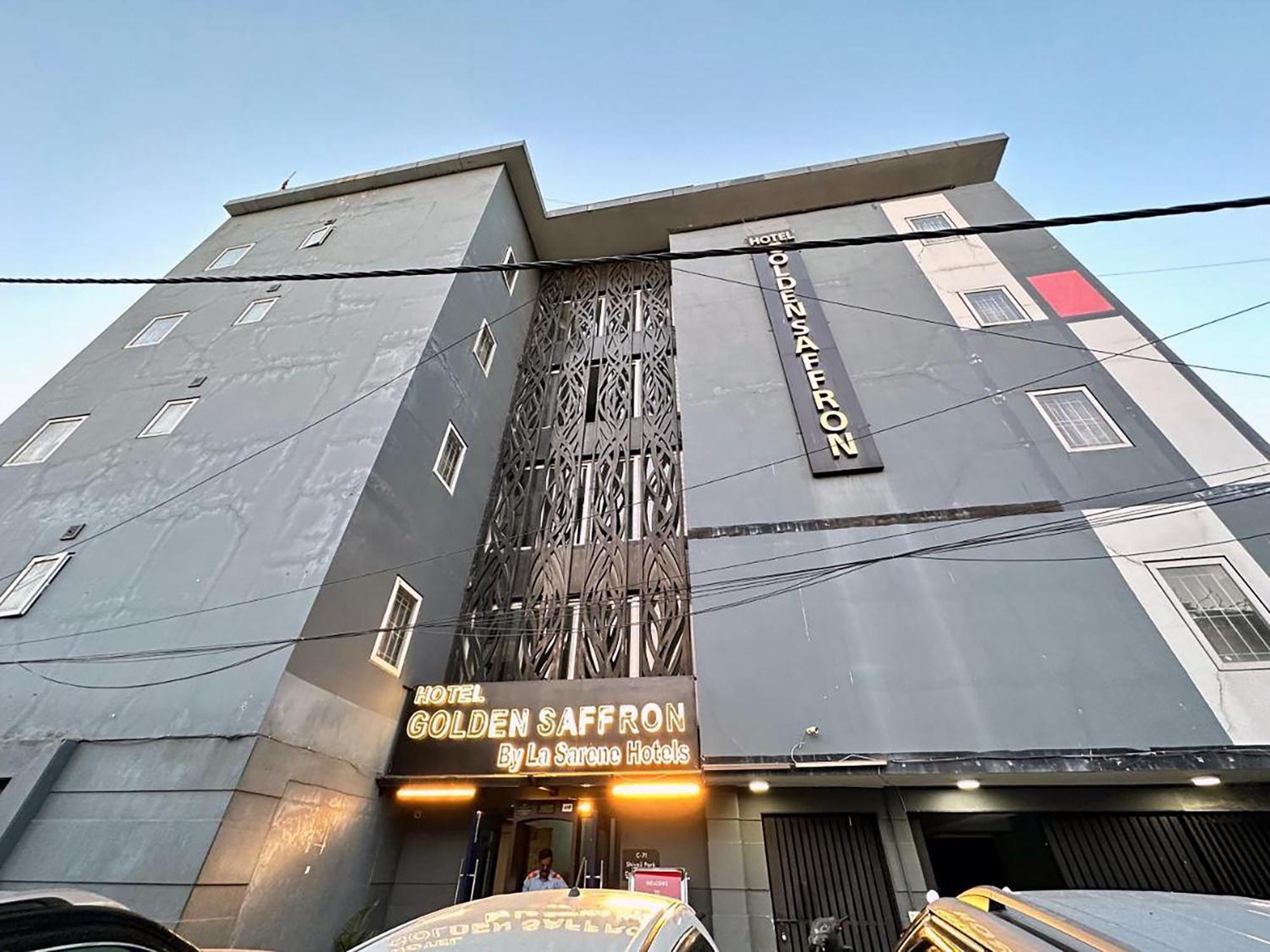 Qotel Comfort Golden Saffron Punjabi Bagh Nueva Delhi Exterior foto